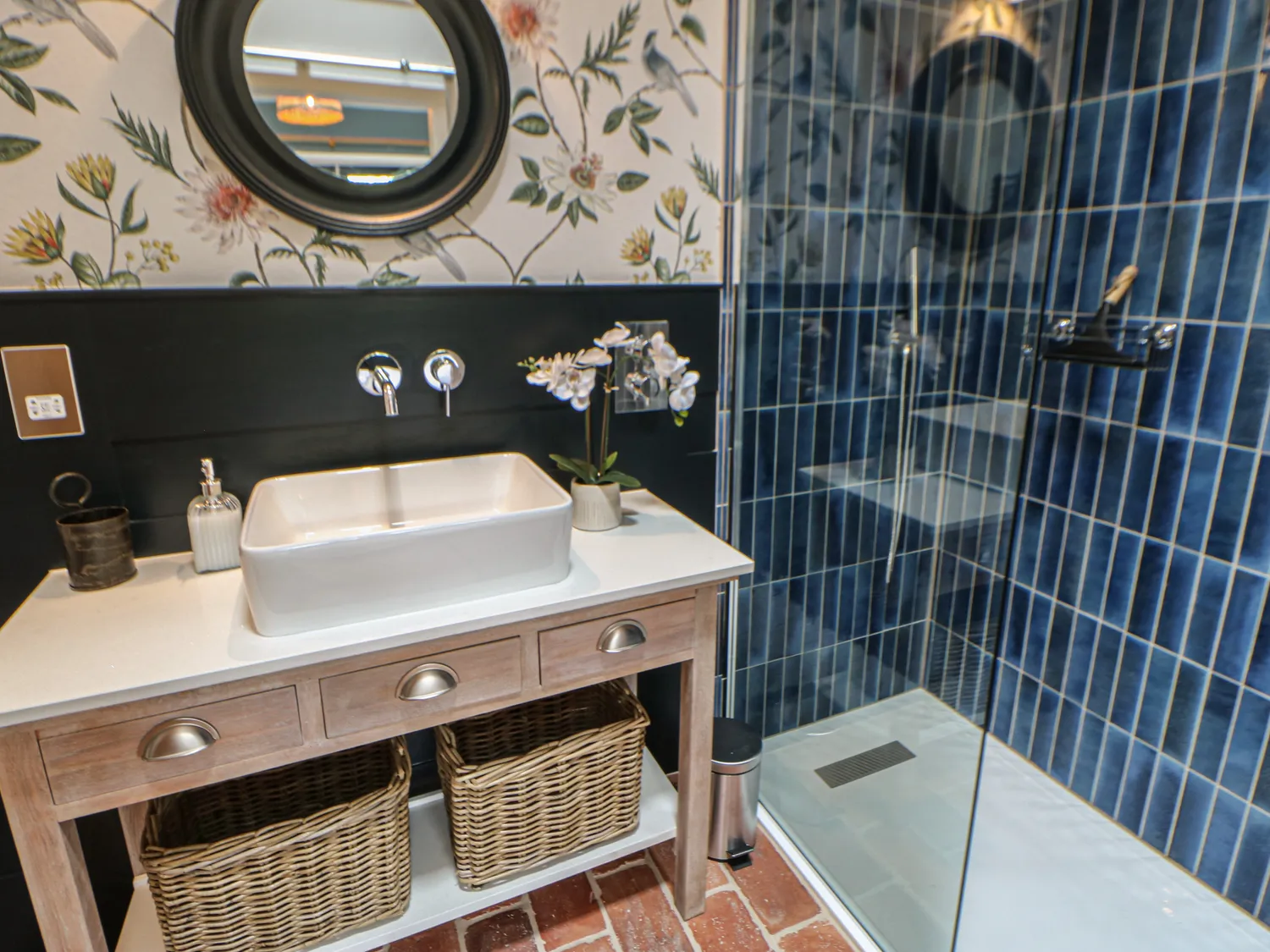 The Bothy, Riding Hills en-suite walk-in shower, basin, heated towel rail and WC