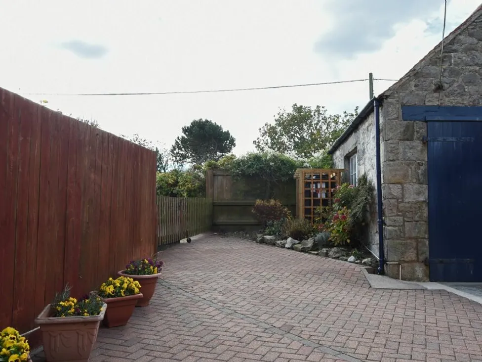 Rear Yard - Ty y Mor | Seahouses